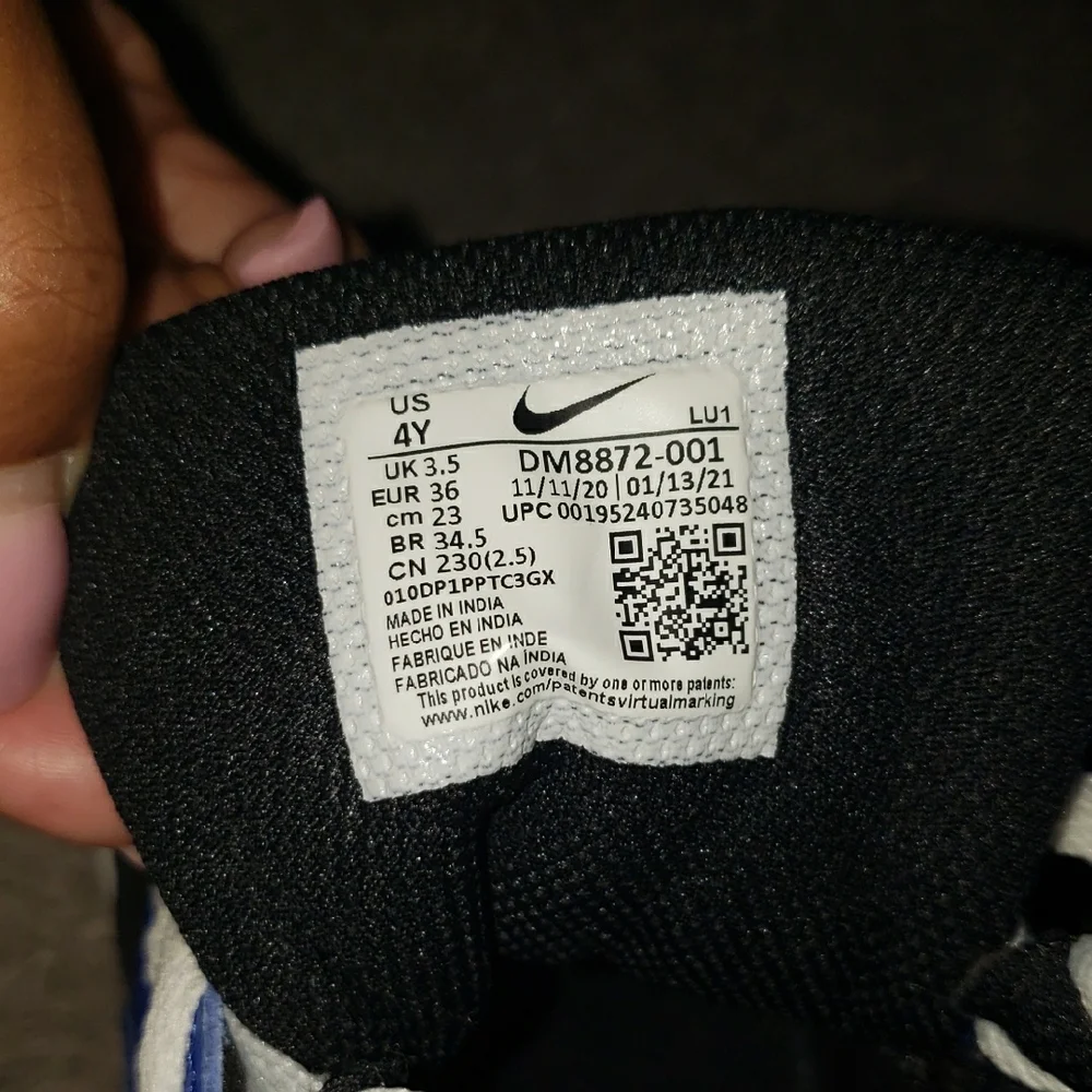 Nike Kids Royal Blue and Black Sneakers - Picture 4 of 5